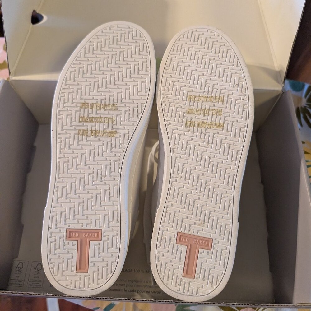 NWT Women's Ted Baker Bailey Icon Sneaker Sz 7.5 - Picture 5 of 8